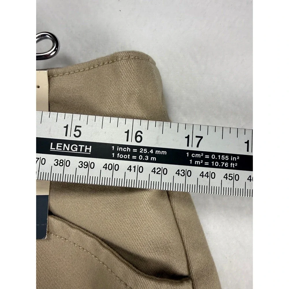 St. John's Bay Capri Pants Womens 10P Petite Tan‎ Khaki Mid Rise NWT